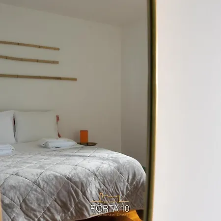 Porta 10 Albergue *